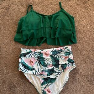 Women’s tankini with high waisted bottoms